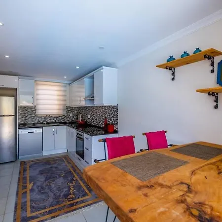 Villa Fethiye Oeluedeniz Uezerinde Lueks Villa Fethiye